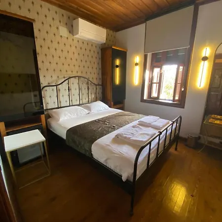 Kalkan Port Hotel *